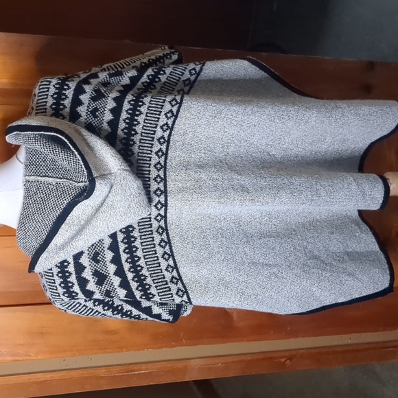 ORANGE FASHION VILLAGE* hooded sweater duster gray outlined in black w/ - Picture 2 of 9